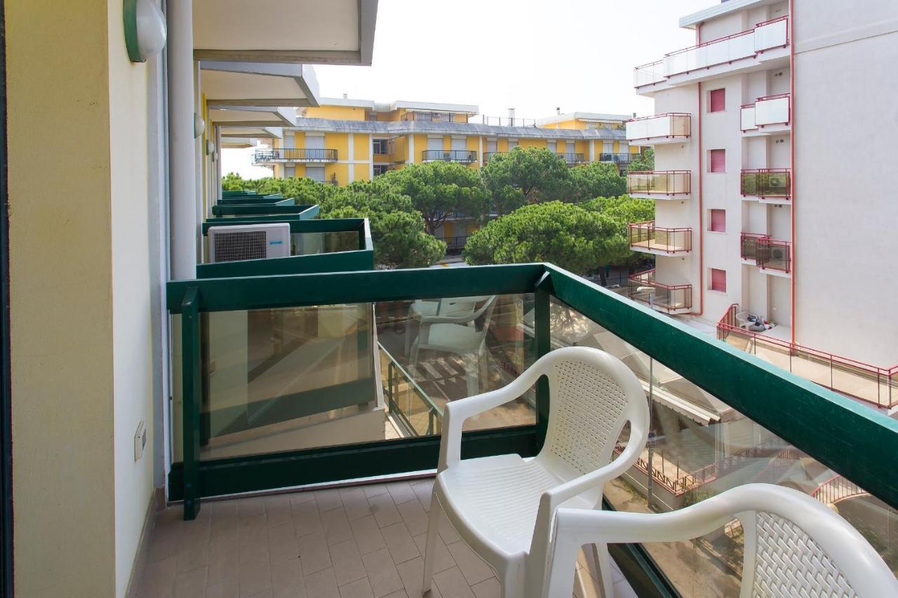 Costa Del Sol Apartment ลิโดดิเยโซโล ภายนอก รูปภาพ